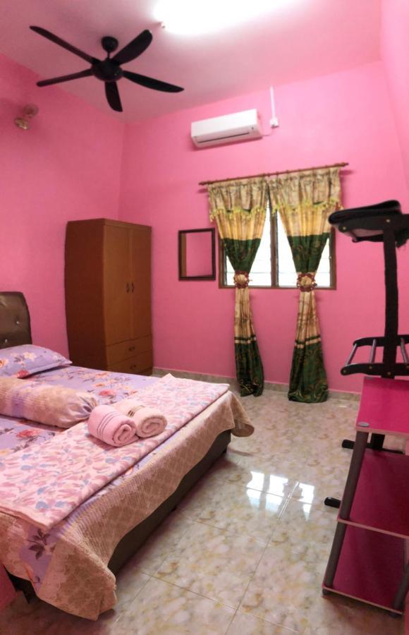 Homestay Tok Abah Dalam Rhu Pasir Puteh Exterior foto
